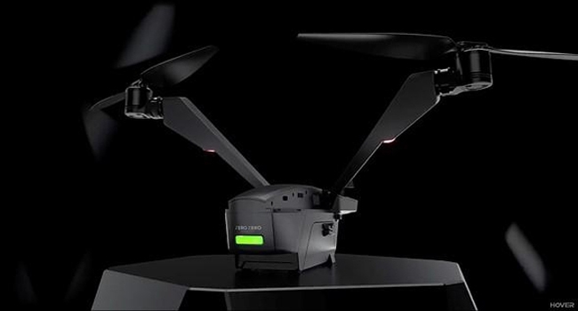 세계 최초 V형 날개 2매 탑재한 접이식 드론 'V콥터 팰콘' 등장